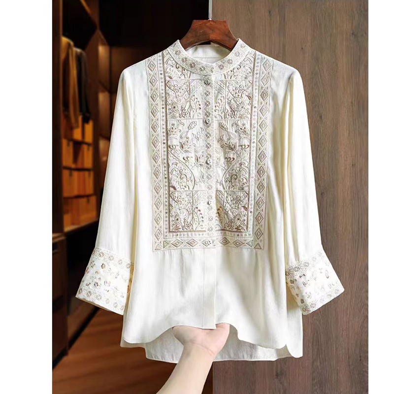 Embroidery Unique Design - Camisa de Verão em Seda e