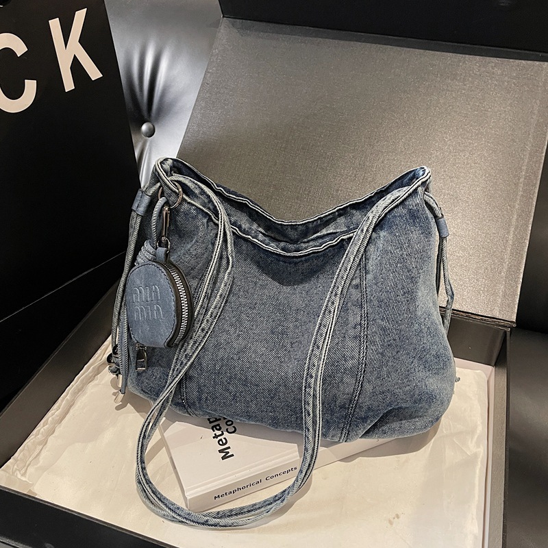 Embroidery Keychain - Nova Bolsa Transversal Casual e Simples