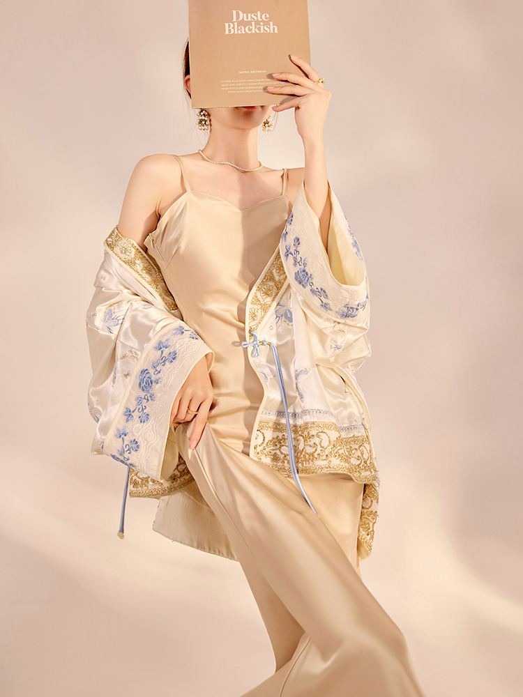Jaqueta Feminina de Luxo com B - Embroidery Jacket avaliação e preço