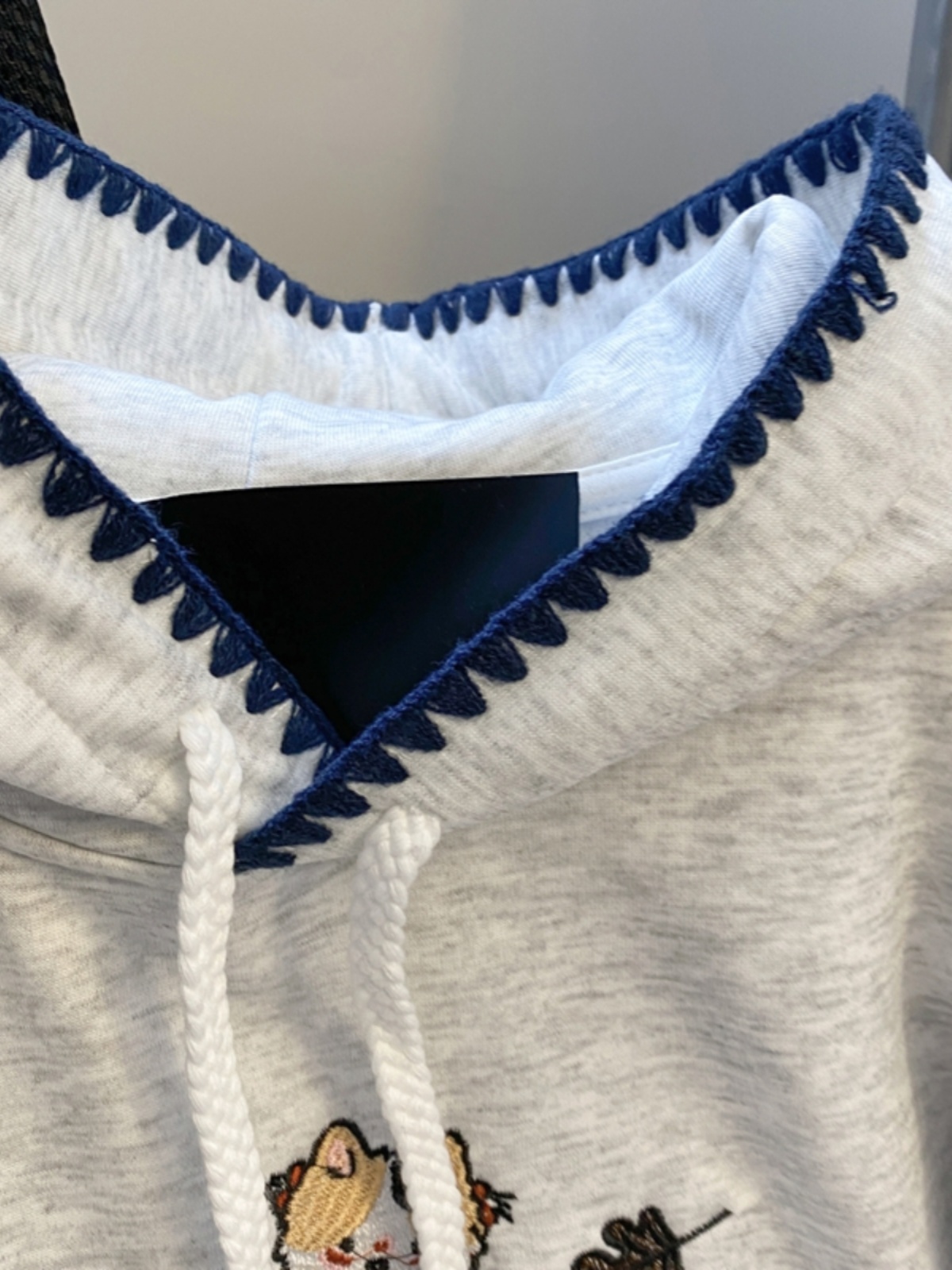 Moletom Feminino com Capuz de  - Embroidery Jacket avaliação e preço
