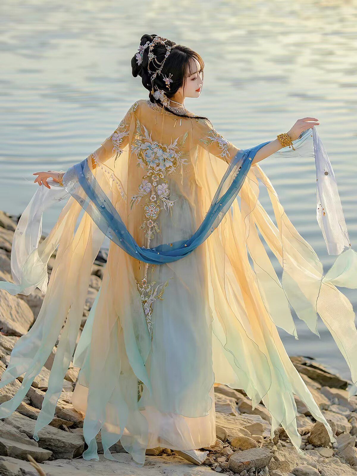 Vestido Hanfu Chinês para Mulh - Embroidery Yellow avaliação e preço